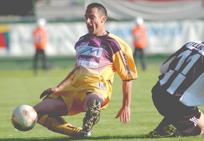 Tudi nekdanji kapetan slovenske reprezentance Aleš Čeh ni mogel popeljati vijioličnih do šampionske zmage v Fazaneriji. FOTO: Tadej Regent
