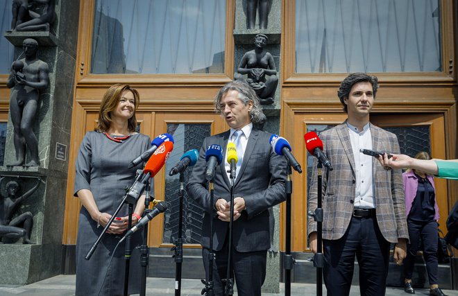 Nekatera določila koalicijske pogodbe so v gospodarstvu povzročila razmislek o tem, ali je Slovenija okolje, kjer bo mogoč razvoj.&nbsp;FOTO: Jože Suhadolnik/Delo
