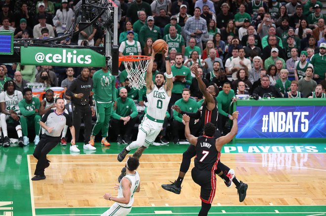 Jayson Tatum je svojo nalogo opravil z odliko in Boston popeljal do druge zmage v finalu vzhodne konference v ligi NBA. FOTO: Paul Rutherford Usa Today Sports
