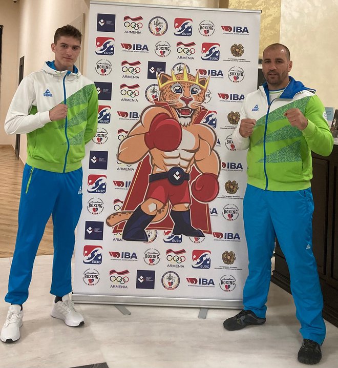 Slovenske barve bo na evropskem prvenstvu v Erevanu pod vodstvom očeta in trenerja Vlatka Nikolova branil le nadarjeni Nik Nikolov Veber (na fotografiji levo). FOTO: BZS
