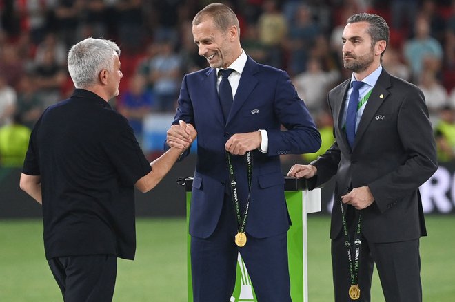 Aleksander Čeferin, prvi mož Uefe, je na sredin večer iskreno čestital slovitemu Portugalcu.&nbsp;FOTO:&nbsp;Ozan Kose/AFP
