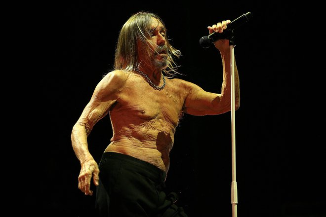 75-letni legendarni ameriški rocker Iggy Pop je imel koncert v Reimsu, na vzhodu Francije. Foto: Francois Nascimbeni/Afp
