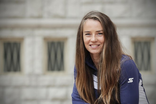 Naša najboljša športnica vseh časov nadvse uživa v popolnoma drugačnem življenju, kot ga je imela med tekmovalno kariero. A bele strmine še vedno ljubi. FOTO: Uroš Hočevar
