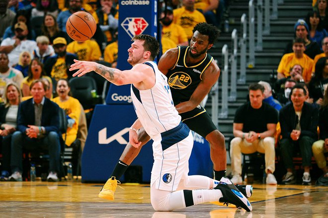 Dallas in Luka Dončić sta sezono v NBA zaključila s porazom proti Golden State v finalu zahodne konference. FOTO: Kelley L Cox/Usa Today Sports
