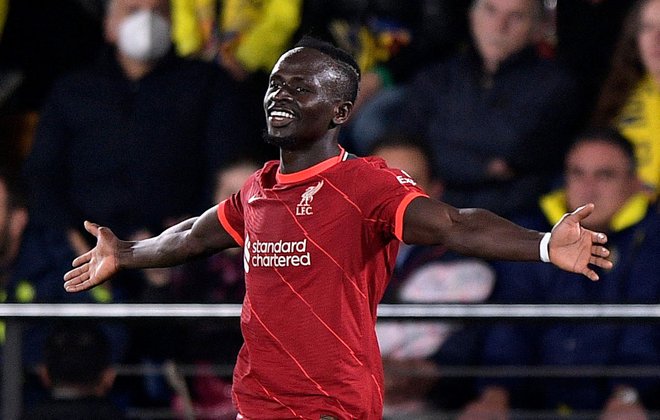 Sadio mane se je, kot kaže, po osmih sezonah naveličal Anglije in po šestih Liverpoola ter sprejel bavarsko vabilo za prestop k Bayernu. FOTO: Pablo Morano/Reuters
