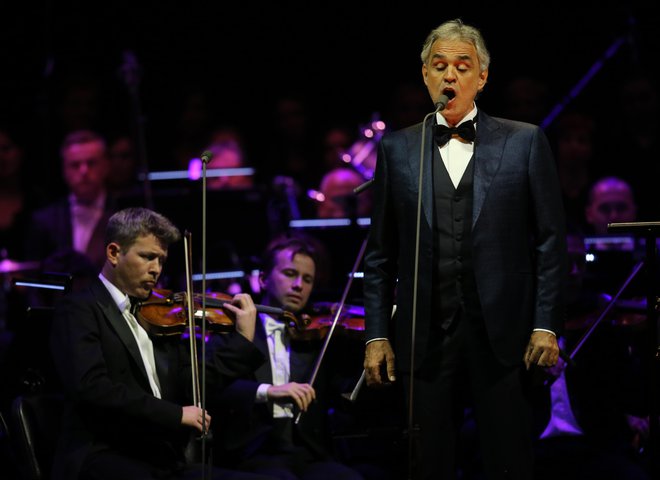 Andrea Bocelli sporoča, da bo v tretje zagotovo šlo. FOTO: Tomi Lombar/Delo
