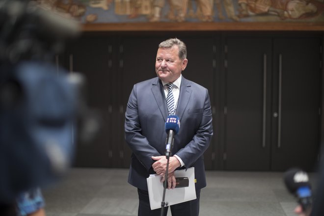 Aleksander Jevšek, kandidat za ministra odgovornega za razvoj in kohezijo, je od leta 2014 župan Muske Sobote, pred tem pa je deloval v policiji. FOTO: Jure Eržen/Delo
