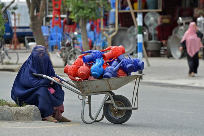 Afganistan se spoprijema z epidemijo lakote. Foto Sahel Arman/AFP
