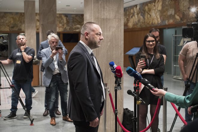 Minister za zdravje Bešič Loredan je dejal, da je odstop stvar Milana Kreka. FOTO: Jure Eržen/Delo
