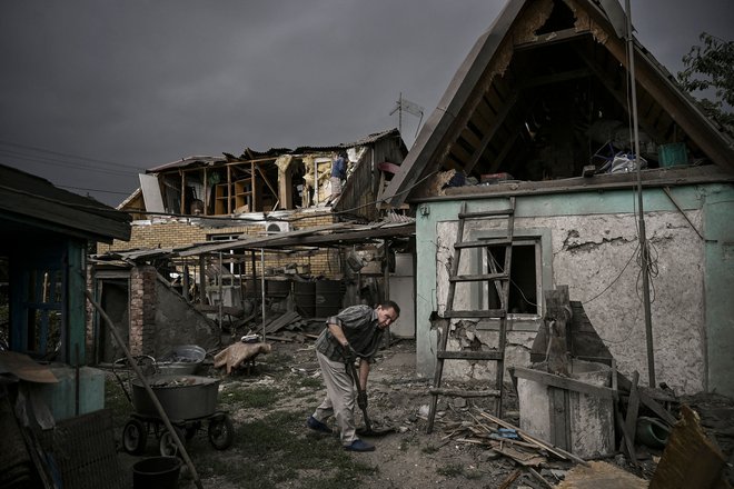 Od začetka ruske agresije na Ukrajino je minilo že 112 dni.Foto Aris Messinis Afp
