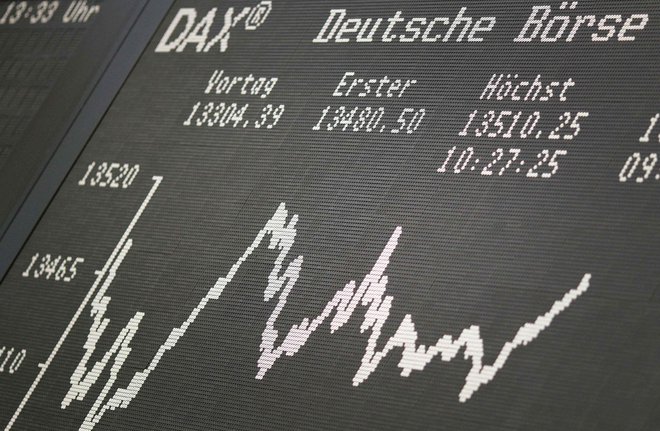 Zaradi negotovosti na evropskem trgu obveznic je ukrepala tudi ECB. FOTO: Daniel Roland/AFP
