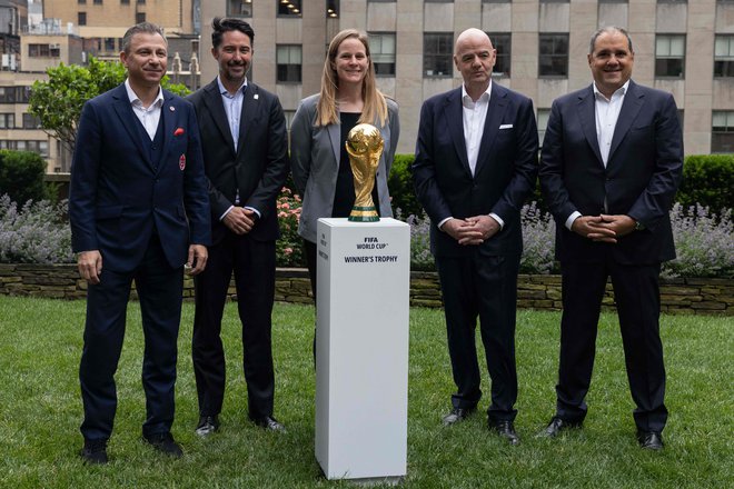 Predsedniki nacionalnih zvez gostiteljic svetovnega prvenstva leta 2026 in prvi mož mednarodne nogometne zveze Gianni Infantino so že v mundialskem ritmu. FOTO: Yuki Iwamura/AFP
