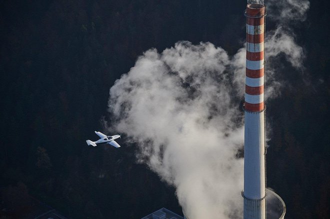 Zgolj 16 termoelektrarn na premog na zahodnem Balkanu povzroča tako onesnaženje kot 250 sodobnih termoelektrarn v zahodnoevropskih državah. FOTO:&nbsp;Mitja Ličar
