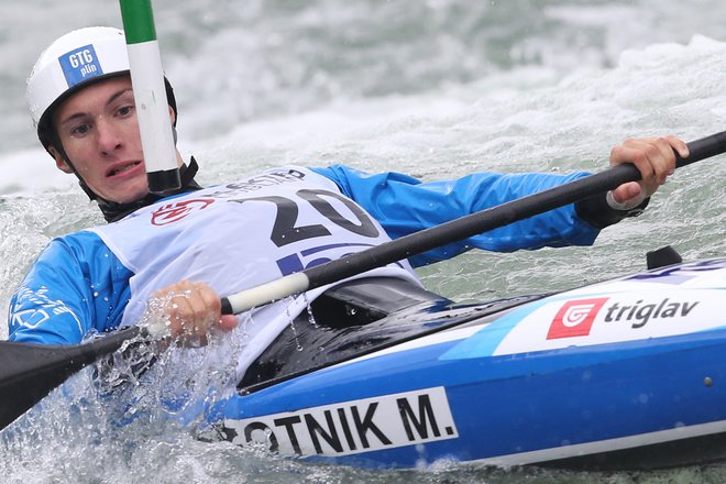 V Tacnu je sobotni del svetovnega pokala v slalomu v kajaku na divjih vodah med slovenskimi tekmovalci in tekmovalkami zaznamoval Martin Srabotnik z drugim mestom. FOTO: Tomi Lombar
