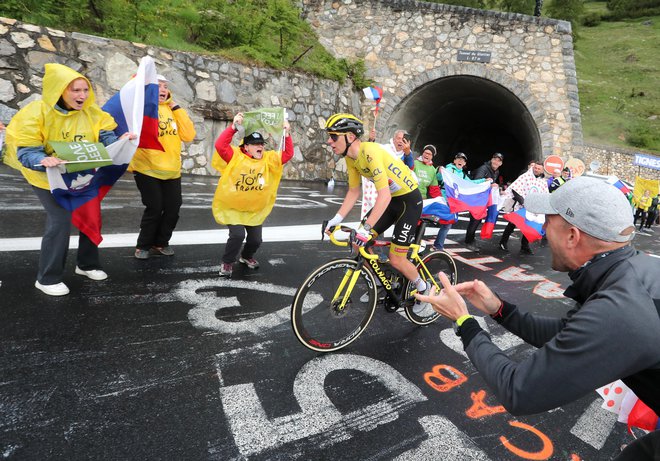 Tadej Pogačar na Tour de France leta 2021.&nbsp; FOTO: Dejan Javornik/Delo
