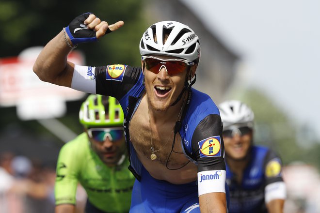 Matteo Trentin tokrat nima razloga za veselje. FOTO: Luk Benies/AFP
