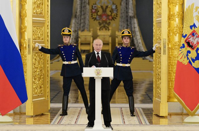 Putina širitev Nata gotovo ne bo umirila, je prepričan Iztok Prezelj, profesor obramboslovja in dekan na FDVj, samo podžgala ga bo. FOTO: Grigory Sysoyev/AFP
