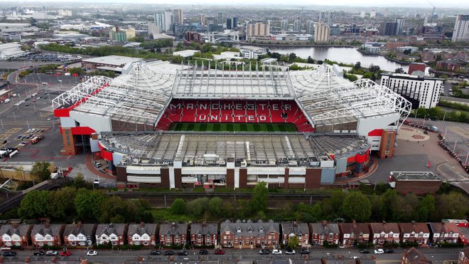 Jutrišnja uvodna tekma evropskega prvenstva v nogometu za ženske med Anglijo in Avstrijo na slovitem Old Traffordu v Manchestru je že lep čas razprodana. FOTO: Carl Recine/Reuters
