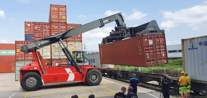 Cosco je vzpostavil posebno železniško linijo iz tržaške luke do Gorenja. FOTO: Gorenje
