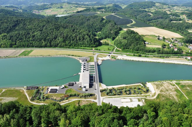 Hidroenergija je preverjena tehnologija, ki tudi več kot 90 % učinkovito pretvarja potencialno energijo vode v električno energijo. FOTO: HE Arto – Blanca, Hidroelektrarne na Spodnji Savi, d.o.o.
