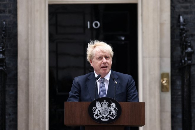 Boris Johnson je prepričan, da bo stranka izbrala voditelja, &raquo;ki bo enako predan vodenju te države v težkih časih&laquo;. Foto: REUTERS/Henry Nicholls
