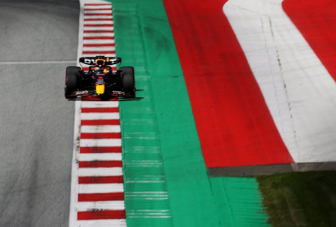 Max Verstappen se na domačem dirkališču Red Bulla znajde kot riba v vodi. FOTO:&nbsp;Florion Goga/Reuters
