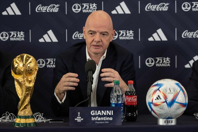 Predsednik Fife Gianni Infantino razmišlja o spremembi tekmovalnega sistema na mundialu. FOTO: Yuki Iwamura/AFP
