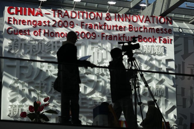 Zaradi Tajvana je Kitajska skoraj dve desetletji bojkotirala frankfurtski sejem, leta 2009 pa so organizatorji dosegli kompromis. FOTO:&nbsp; Alexander Heimann/Frankfurter Buchmesse
