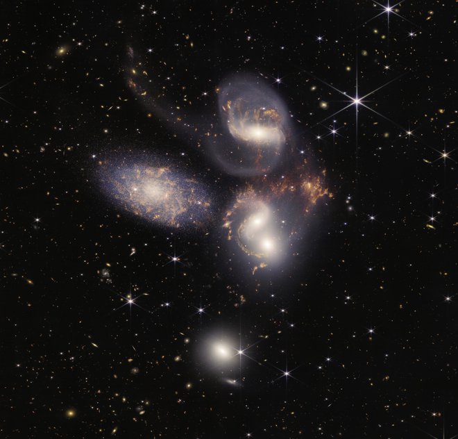 Štefanov kvintet v objektivu teleskopa Webb. FOTO: Nasa/Esa 

