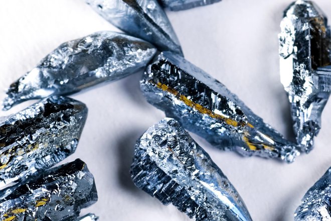 V naložbeni obliki je kristalinski osmij na voljo šele od leta 2014. FOTO: Shutterstock
