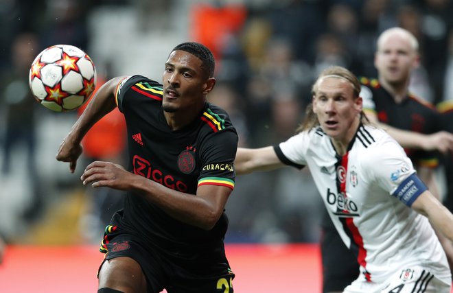 Sebastien Haller je bil eden najboljših igralcev Ajaxa. FOTO: Murad Sezer/Reuters
