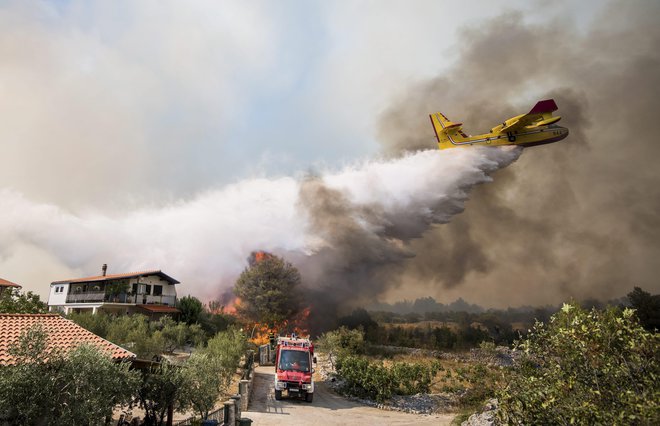 Tudi na Hrvaškem se borijo s požari.
FOTO:&nbsp;Nikolina Vukovic Stipanicev/Cropix
