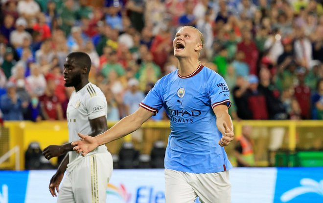 Na kultnem štadionu Lambeau Field je Erling Haaland odigral prve minute v sinje modrem dresu Manchester Cityja. FOTO:&nbsp;Justin Casterline/AFP
