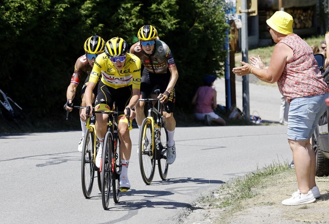 Tadej Pogačar, Primož Roglič in Jonas Vingegaard FOTO: Christian Hartmann/Reuters
