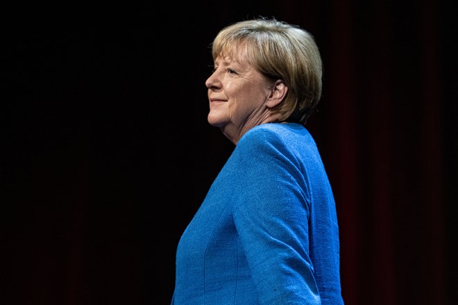 Nezavidljive razmere, v katerih se je Nemčija znašla po ruski invaziji na Ukrajino, nakazujejo, da je bilo zadnjih 16 let kanclerstva Angele Merkel skupek zamujenih priložnosti. FOTO: Fabian Sommer/Reuters
