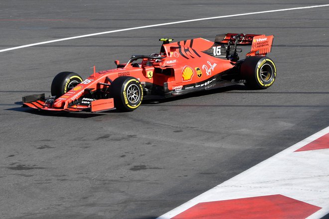 Charles Leclerc po 6. mestu v Budimpešti zdaj že za 80 točk kot skupno drugouvrščeni v razvrstitvi SP&nbsp;zaostaja za vodilnim Maxom Verstappnom&nbsp;FOTO:&nbsp;Aleksander Nemjonov/AFP
