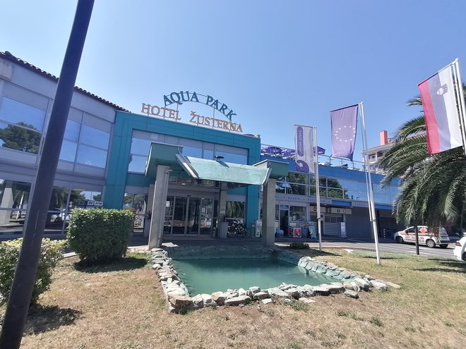 Hotel Aquapark Žusterna utegne dobiti novega lastnika. FOTO: Nataša Čepar/Delo
