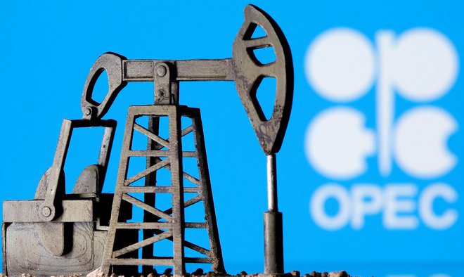 Trgi čakajo tudi na rezultate&nbsp;jutrišnjega razširjenega sestanka držav izvoznic nafte Opec. Foto Dado Ruvić/Reuters
