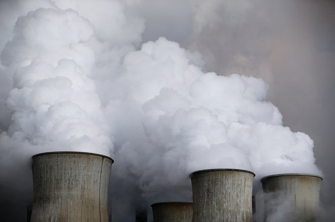 Na veliki preizkušnji že zaradi vojne na njenem vzhodnem robu se bo morala soočiti še z napačnim energetskim in tudi gospodarskim razvojem.&nbsp; FOTO: Wolfgang Rattay/Reuters
