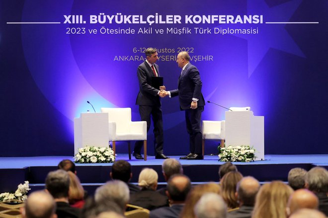 Predsednik Borut Pahor in turški zunanji minister Mevlüt Çavuşoğlu med diplomatsko konferenco v Ankari Foto: Urad predsednika republike
