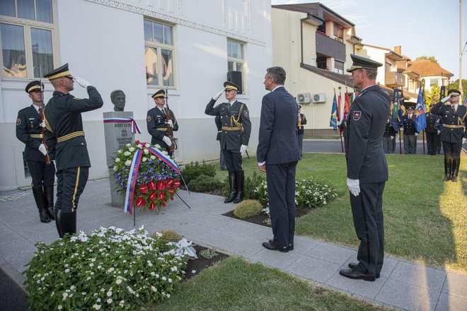 Predsednik Pahor na osrednji regijski proslavi ob dnevu združitve prekmurskih Slovencev z matičnim narodom. FOTO:&nbsp;Bor Slana
