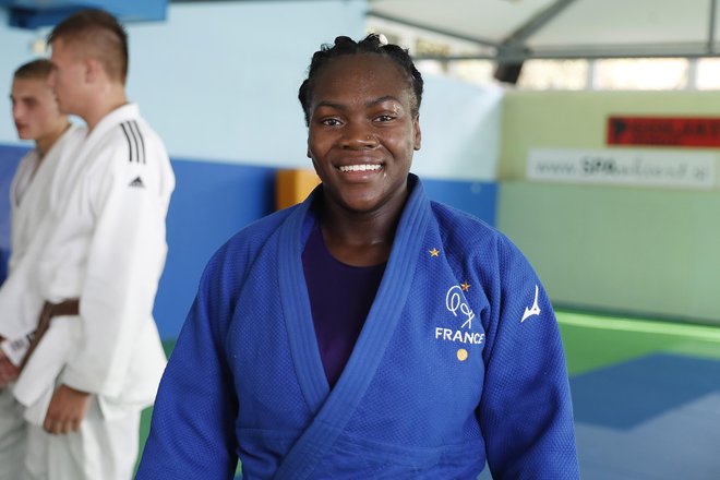 Clarisse Agbegnenou je zgolj z izbranimi besedami govorila o Sloveniji. FOTO: Leon Vidic/Delo
