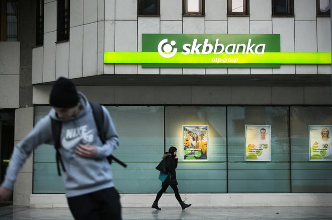 Okrevanje gospodarstva povečuje dobičke bank, tudi SKB. Foto: Jure Eržen/delo
