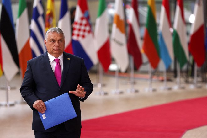 Ko je Bruselj aprila, po prepričljivi volilni zmagi Viktorja Orbána in njegovega Fidesza, sprožil postopek, je vzel pod drobnogled področja, kot sta navzkrižje interesov ali nepravilnosti pri oddaji javnih naročil z denarjem EU. Foto Johanna Geron/Reuters
