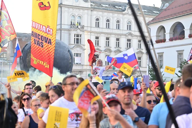 Mariborčani in navijači z vseh koncev Slovenije so v mestu ob Dravi spet nazdravljali uspehu&nbsp;Tima Gajserja. FOTO: Marko Pigac/MP&nbsp;Produkcija
