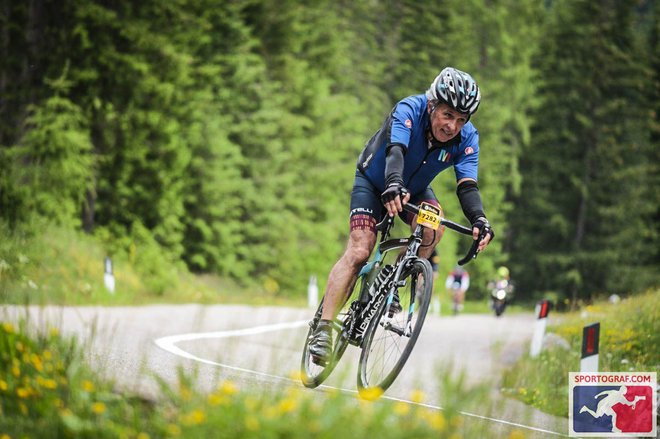 Andrej Golčman je udeleženec treh veteranskih svetovnih prvenstev, množice kolesarskih maratonov doma in v tujini, od 2. maratona Franja in 2. maratona Pohorski bataljon okoli Pohorja, maratonov v Dolomitih in številnih kolesarjenj po Evropi. FOTO: arhiv KZS
