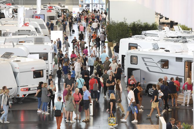 Organizatorji so z obiskom zadovoljni, v prvih treh sejemskih dneh so našteli 70.000 obiskovalcev. FOTO: Caravan Salon
