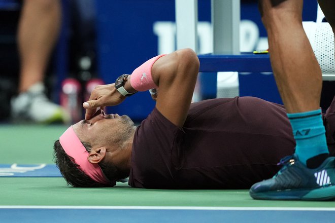 Rafael Nadal si je pri enem od udarcev poškodoval nos. FOTO: Danielle Parhizkaran/Usa Today Sports
