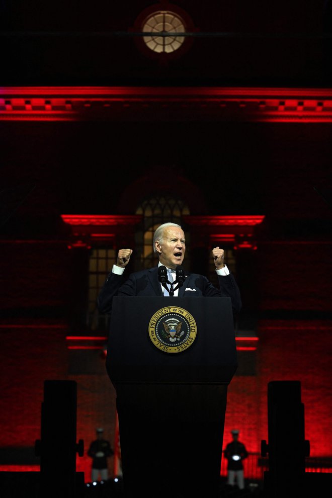 Demokratski predsednik Joe&nbsp;Biden med govorom o duši ameriškega naroda.&nbsp;Foto Jim Watson&#39;Afp
