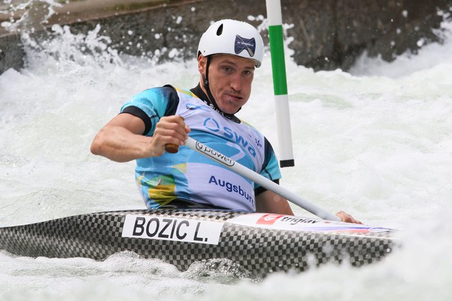 Luka Božič je bil pred zadnjo tekmo vodilni v svetovnem pokalu, po njej se je skupne zmage veselil Francoz Nicolas Gestin. FOTO: Kajakaška Zveza Slovenije
